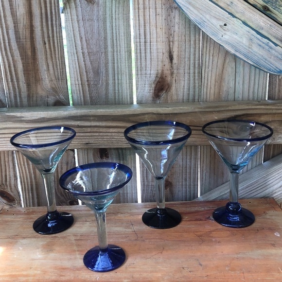 Set of 4 Mexican Mouth Blown Martini Glasses Light Green with Blue Rim & Base - Picture 1 of 16
